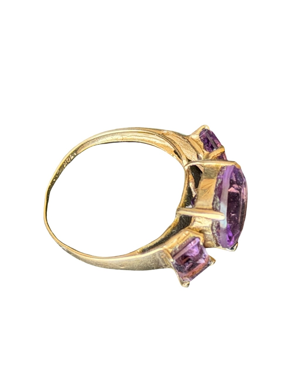 10K Gold Amethyst Ring – Size 7 | Vintage Style 3-Stone | Delicate Setting